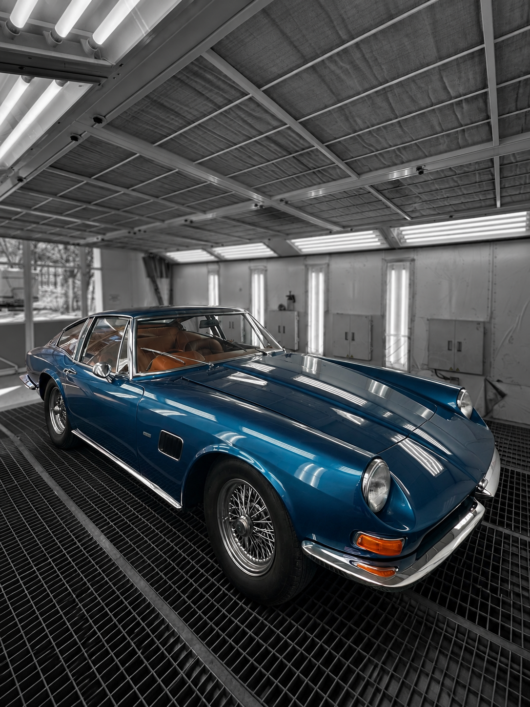 AC Cobra 1965 Giorgetto Giugiaro  — An dieser seltenen AC Cobra von 1965 durften wir eine anspruchsvolle Lackkorrektur durchführen. Dabei waren viel Erfahrung, technisches Know-how und Fingerspitzengefühl gefragt.